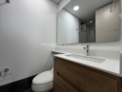 Apartamento de 2 alcobas en arriendo en El Tesoro, Medellín, 87 m² · foto 15 de 15