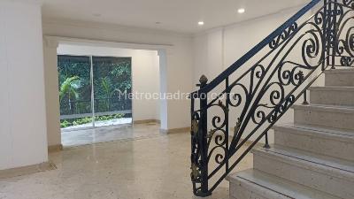 Casa de 4 alcobas en venta en Loma Del Esmeraldal, Envigado, 213 m² · foto 4 de 20