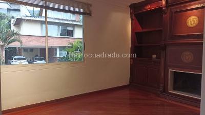 Casa de 4 alcobas en venta en Loma Del Esmeraldal, Envigado, 213 m² · foto 12 de 20