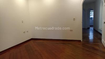 Casa de 4 alcobas en venta en Loma Del Esmeraldal, Envigado, 213 m² · foto 13 de 20