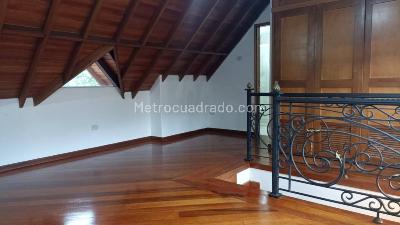 Casa de 4 alcobas en venta en Loma Del Esmeraldal, Envigado, 213 m² · foto 14 de 20