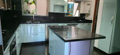 Apartamento de 3 alcobas en venta en Belen La Castellana, Medellín, 125 m² · foto 4 de 20