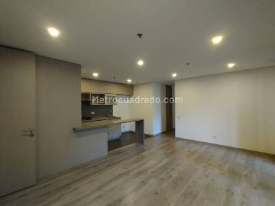 Apartamento de 3 alcobas en arriendo en Altos Del Poblado, Medellín, 79 m² · foto 13 de 15