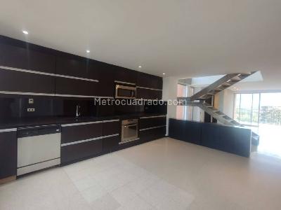 Apartamento de 2 alcobas en arriendo en San Lucas, Medellín, 180 m² · foto 3 de 20