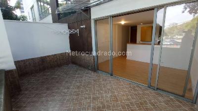 Apartamento de 1 alcoba en venta en La Aguacatala, Medellín, 65 m² · foto 3 de 20