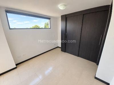 Apartamento de 3 alcobas en venta en Alto De Misael, Envigado, 75 m² · foto 3 de 20