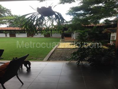 Casa de 4 alcobas en venta en Rozo, Palmira, 500 m² · foto 2 de 17