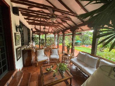 Casa de 4 alcobas en venta en Ciuda Jardin, Cali, 937 m² · foto 11 de 20