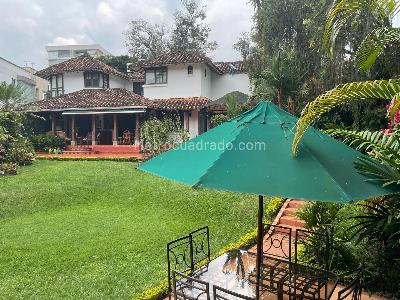 Casa de 4 alcobas en venta en Ciuda Jardin, Cali, 937 m² · foto 3 de 20