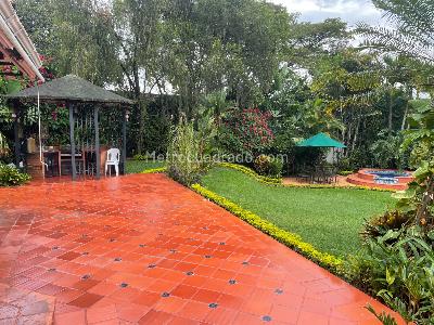 Casa de 4 alcobas en venta en Ciuda Jardin, Cali, 937 m² · foto 6 de 20