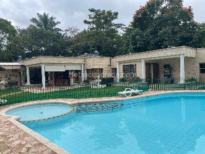 Casa de 4 alcobas en venta en Cali La Morada, Cali, 435 m² · foto 2 de 20