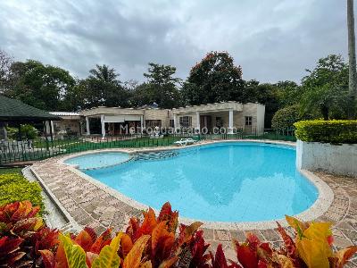 Casa de 4 alcobas en venta en Cali La Morada, Cali, 435 m² · foto 3 de 20