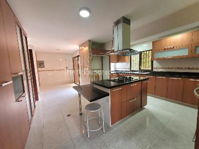 Casa de 5 alcobas en venta en Ciudad Jardin, Cali, 450 m² · foto 8 de 20