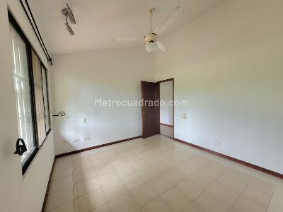 Casa de 5 alcobas en venta en Ciudad Jardin, Cali, 450 m² · foto 10 de 20