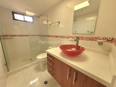 Casa de 5 alcobas en venta en Ciudad Jardin, Cali, 450 m² · foto 12 de 20