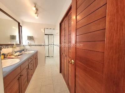 Casa de 5 alcobas en venta en Ciudad Jardin, Cali, 450 m² · foto 14 de 20