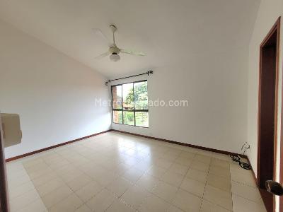 Casa de 5 alcobas en venta en Ciudad Jardin, Cali, 450 m² · foto 15 de 20