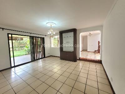 Casa de 5 alcobas en venta en Ciudad Jardin, Cali, 450 m² · foto 16 de 20
