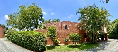 Casa de 4 alcobas en venta en Parcelaciones Pance, Cali, 300 m² · foto 7 de 17