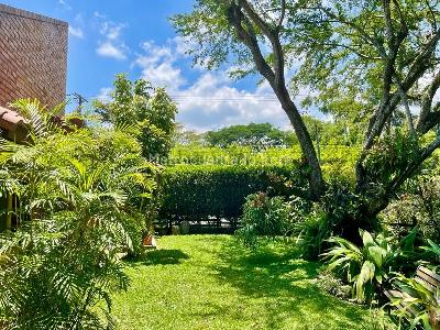 Casa de 4 alcobas en venta en Parcelaciones Pance, Cali, 300 m² · foto 10 de 17