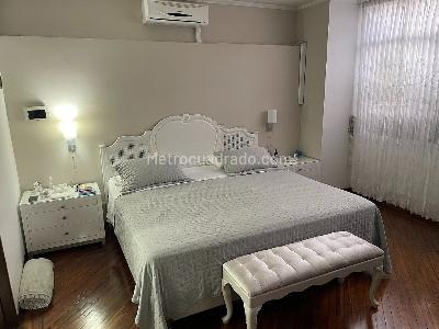 Apartamento de 3 alcobas en venta en Santa Rita, Cali, 229 m² · foto 12 de 18
