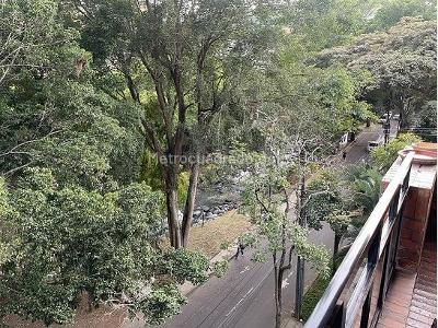 Apartamento de 3 alcobas en venta en Santa Rita, Cali, 229 m² · foto 2 de 18