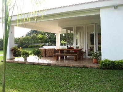 Casa de 3 alcobas en venta en Altos De Ciudad Jardin, Cali, 386 m² · foto 2 de 12