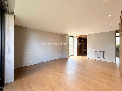 Apartamento de 2 alcobas en venta en Rosales Bella Vista, Bogotá, 197 m² · foto 3 de 20