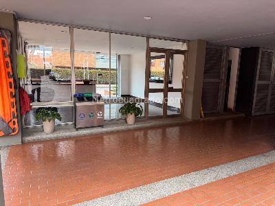 Casa de 3 alcobas en venta en Colina Campestre, Bogotá, 171 m² · foto 2 de 20