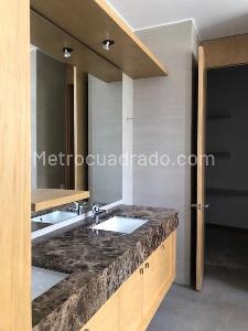 Apartamento de 3 alcobas en venta en Altos Usaquen, Bogotá, 312 m² · foto 7 de 20