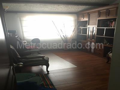 Casa de 4 alcobas en venta en Malibu, Bogotá, 236 m² · foto 8 de 20