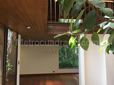Casa de 2 alcobas en venta en Cerros De Provenza, Bogotá, 350 m² · foto 8 de 17