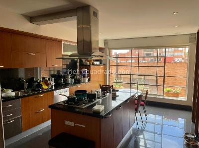 Apartamento en venta en Chico, Bogotá · foto 2 de 16