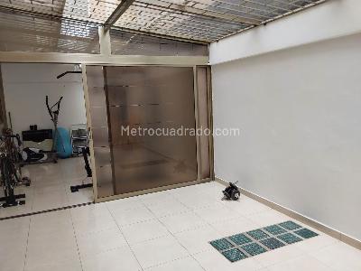 Apartamento de 3 alcobas en venta en Bella Suiza Alta, Bogotá, 167 m² · foto 10 de 16