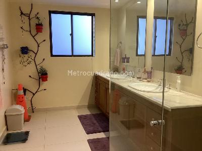 Apartamento de 5 alcobas en venta en Los Rosales, Bogotá, 490 m² · foto 12 de 20