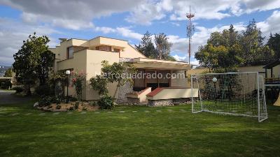 Casa de 4 alcobas en venta en San Jose De Bavaria, Bogotá, 477 m² · foto 3 de 20