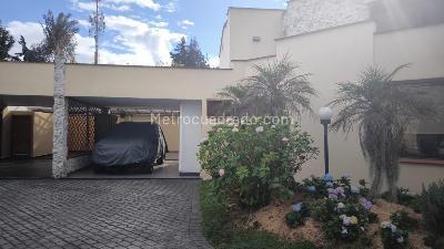 Casa de 4 alcobas en venta en San Jose De Bavaria, Bogotá, 477 m² · foto 4 de 20