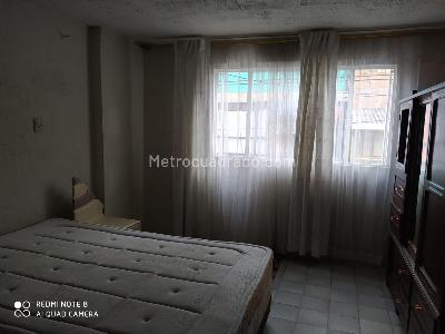 Casa de 5 alcobas en venta en Villa Gladys, Bogotá, 330 m² · foto 13 de 20