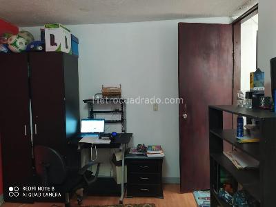 Casa de 5 alcobas en venta en Villa Gladys, Bogotá, 330 m² · foto 5 de 20