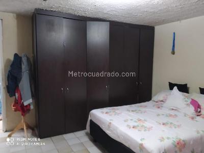 Casa de 5 alcobas en venta en Villa Gladys, Bogotá, 330 m² · foto 6 de 20