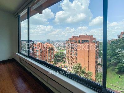 Apartamento en venta en Santa Barbara Alta Usaquen, Bogotá · foto 3 de 20