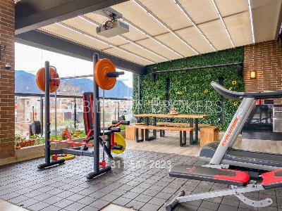 Apartamento de 3 alcobas en venta en Chico, Bogotá, 476 m² · foto 3 de 20
