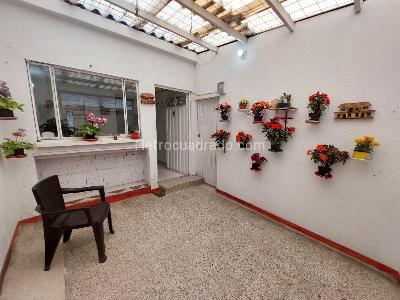 Casa de 4 alcobas en venta en Floralia I Y Ii Sector, Bogotá, 146 m² · foto 6 de 20