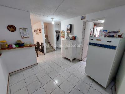 Casa de 4 alcobas en venta en Floralia I Y Ii Sector, Bogotá, 146 m² · foto 9 de 20
