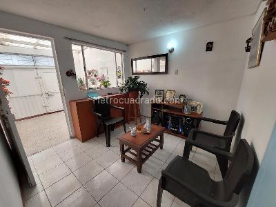 Casa de 4 alcobas en venta en Floralia I Y Ii Sector, Bogotá, 146 m² · foto 15 de 20