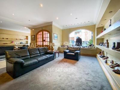 Casa de 5 alcobas en venta en San Patricio Usaquen, Bogotá, 678 m² · foto 15 de 20