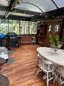 Apartamento de 3 alcobas en venta en Los Rosales Chico, Bogotá, 226 m² · foto 12 de 20
