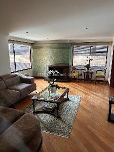 Apartamento de 3 alcobas en venta en Los Rosales Chico, Bogotá, 226 m² · foto 2 de 20