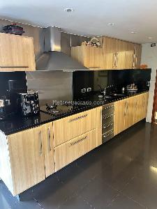 Apartamento de 3 alcobas en venta en Los Rosales Chico, Bogotá, 226 m² · foto 9 de 20
