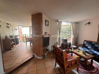Casa en venta en Calle 19, Chía · foto 2 de 18